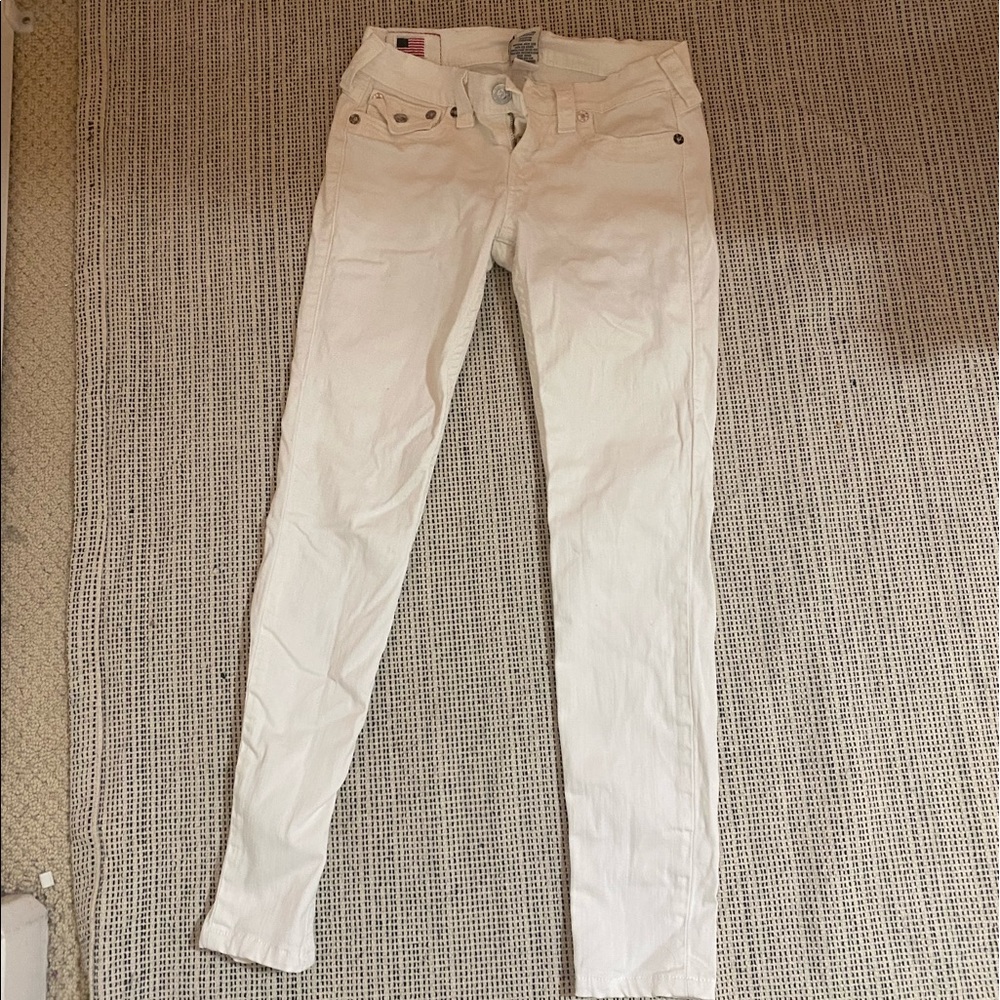 low waisted white jeans